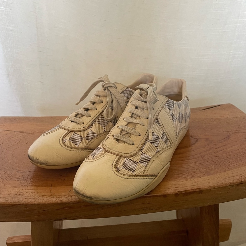 LAST CHANCE! Louis Vuitton Leather & Damier Azur Canvas Sneakers with box 39 1/2